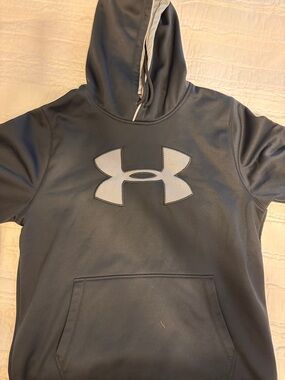 Under Armour Black & Gray Logo Pullover Hoodie